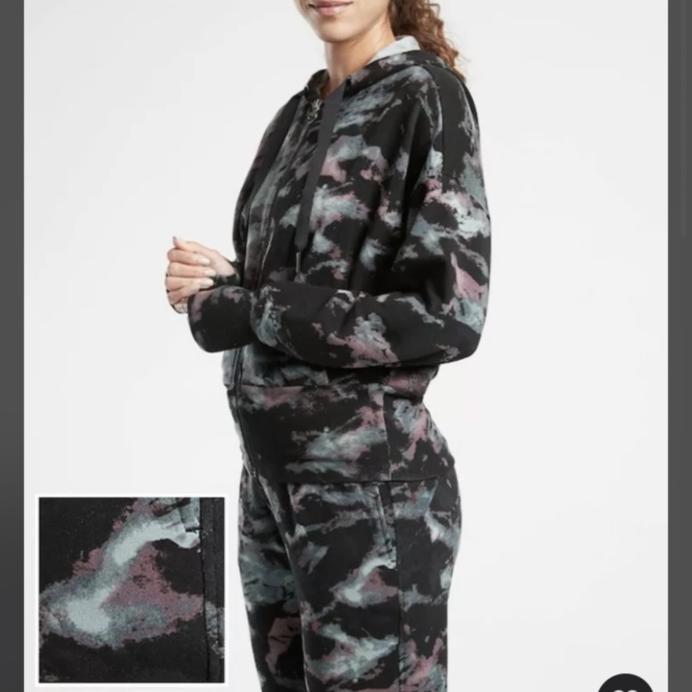 ATHLETA Balance Sweatshirt Full Zip Printed